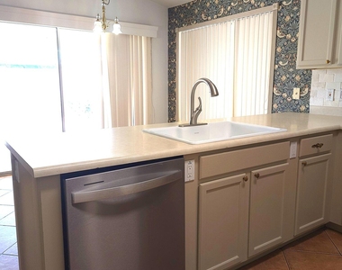 9205 W Villa Rita Drive - Photo Thumbnail 7