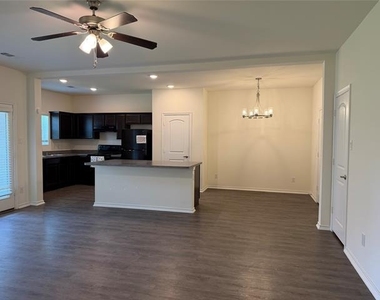 2237 Diamond Drive - Photo Thumbnail 4