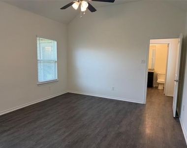 2237 Diamond Drive - Photo Thumbnail 19