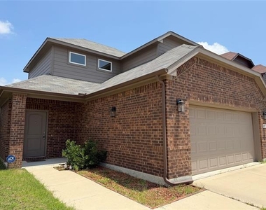2237 Diamond Drive - Photo Thumbnail 2