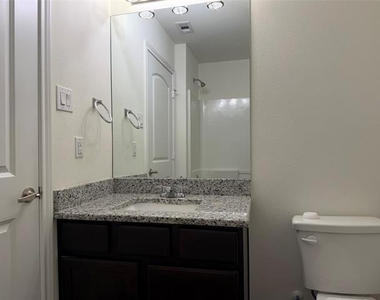 2237 Diamond Drive - Photo Thumbnail 25