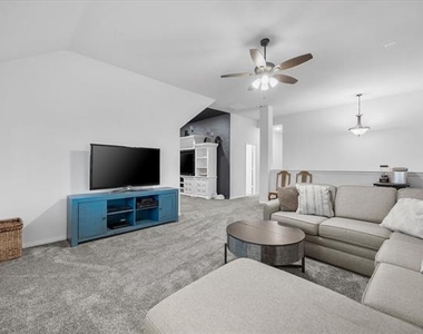 1904 Frediano Lane - Photo Thumbnail 21