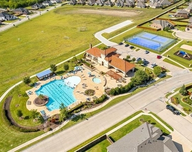 1904 Frediano Lane - Photo Thumbnail 34