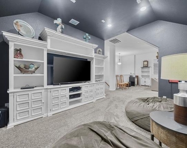 1904 Frediano Lane - Photo Thumbnail 22