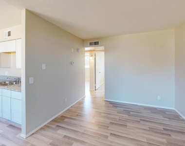 960 S Mara Drive - Photo Thumbnail 1