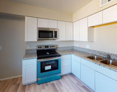 960 S Mara Drive - Photo Thumbnail 2