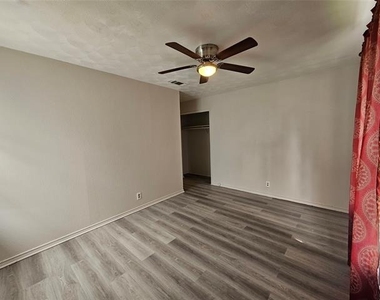 119 Palm Oak Drive - Photo Thumbnail 8