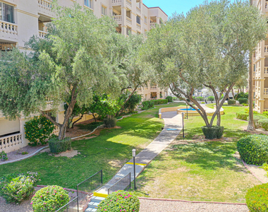 7920 E Camelback Road - Photo Thumbnail 29