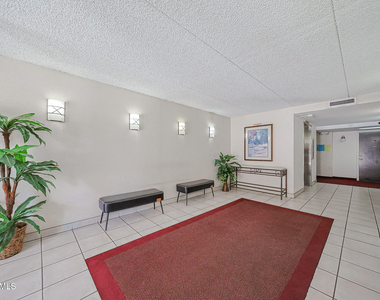 7920 E Camelback Road - Photo Thumbnail 3