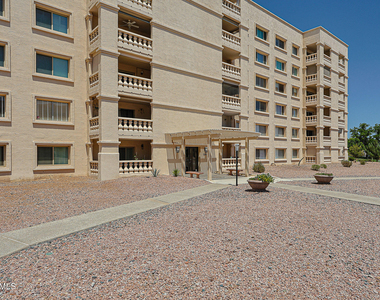 7920 E Camelback Road - Photo Thumbnail 1