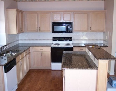 1353 Barclay Drive - Photo Thumbnail 2