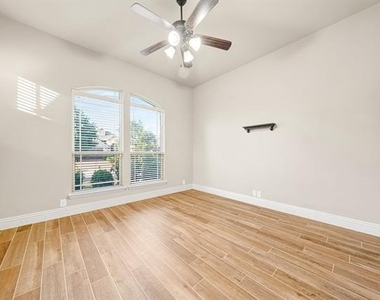 2412 Kemerton - Photo Thumbnail 4