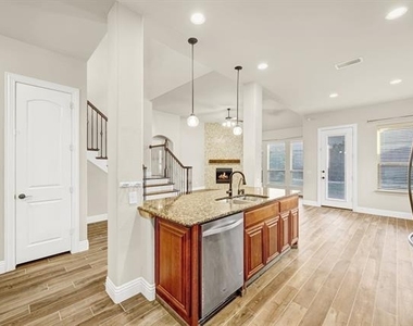 2412 Kemerton - Photo Thumbnail 8