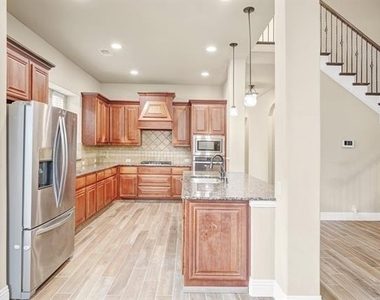 2412 Kemerton - Photo Thumbnail 7