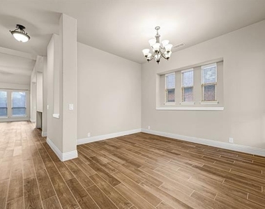 2412 Kemerton - Photo Thumbnail 5