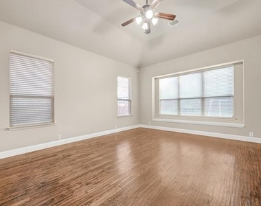 2412 Kemerton - Photo Thumbnail 20