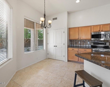 22503 N 76th Place N - Photo Thumbnail 8