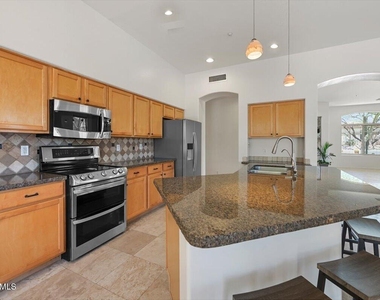 22503 N 76th Place N - Photo Thumbnail 9