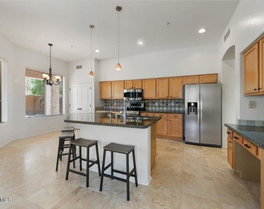 22503 N 76th Place N - Photo Thumbnail 7