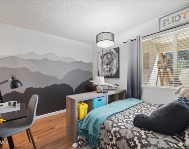 4150 E Cactus Road - Photo Thumbnail 21