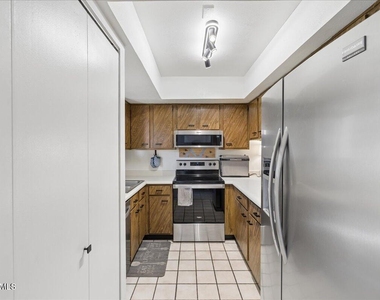 4150 E Cactus Road - Photo Thumbnail 10