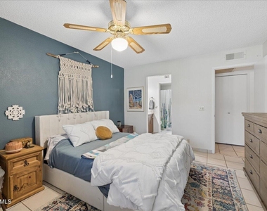 4150 E Cactus Road - Photo Thumbnail 18