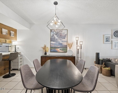 4150 E Cactus Road - Photo Thumbnail 12
