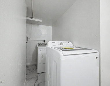 2038 E Lemon Street - Photo Thumbnail 23