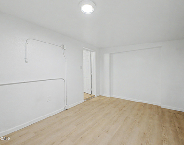 2038 E Lemon Street - Photo Thumbnail 10
