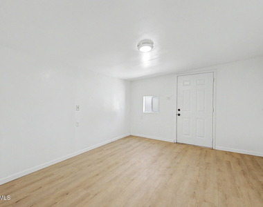2038 E Lemon Street - Photo Thumbnail 20