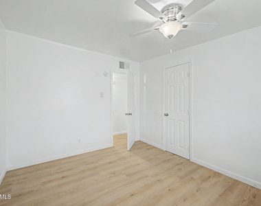 2038 E Lemon Street - Photo Thumbnail 17