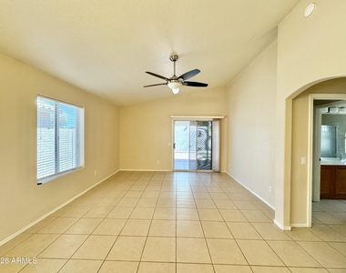 629 N Kenneth Place - Photo Thumbnail 6