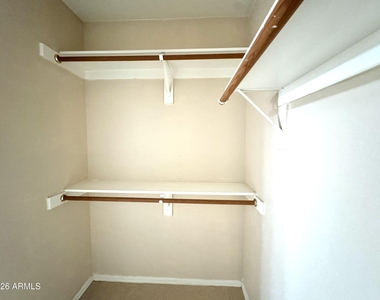 629 N Kenneth Place - Photo Thumbnail 15
