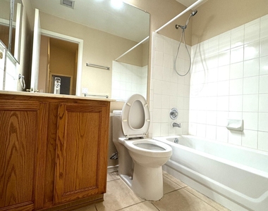 629 N Kenneth Place - Photo Thumbnail 8