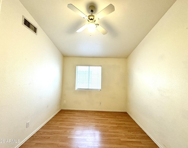 629 N Kenneth Place - Photo Thumbnail 13