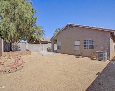 8868 W Laurel Lane - Photo Thumbnail 33