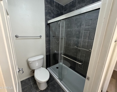 7008 E Gold Dust Avenue - Photo Thumbnail 15