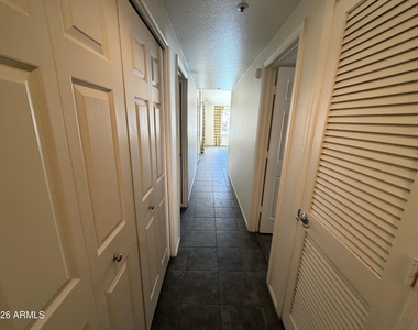 7008 E Gold Dust Avenue - Photo Thumbnail 12