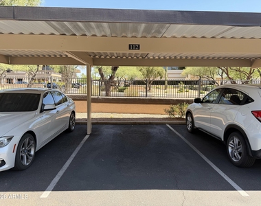 7008 E Gold Dust Avenue - Photo Thumbnail 24
