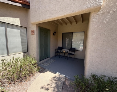 7008 E Gold Dust Avenue - Photo Thumbnail 5