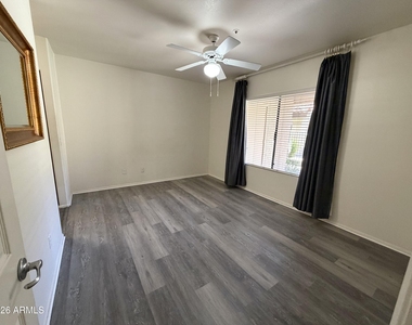 7008 E Gold Dust Avenue - Photo Thumbnail 17