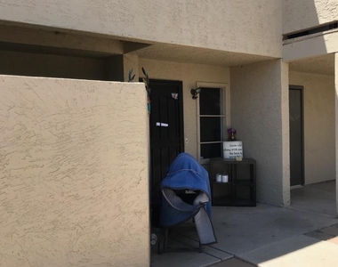 2674 N 43rd Avenue - Photo Thumbnail 2