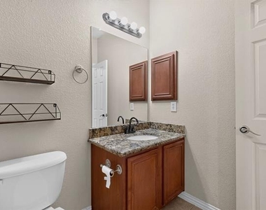 8712 San Bernard Street - Photo Thumbnail 22