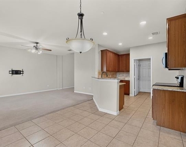 8712 San Bernard Street - Photo Thumbnail 12