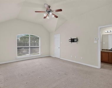 8712 San Bernard Street - Photo Thumbnail 19