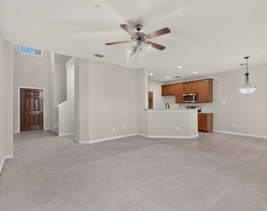 8712 San Bernard Street - Photo Thumbnail 4