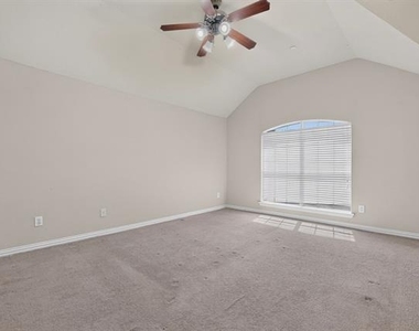 8712 San Bernard Street - Photo Thumbnail 18