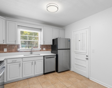 10693 N Military Trail - Photo Thumbnail 9