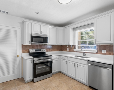 10693 N Military Trail - Photo Thumbnail 10