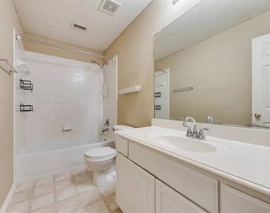 11520 Bermuda Way - Photo Thumbnail 12